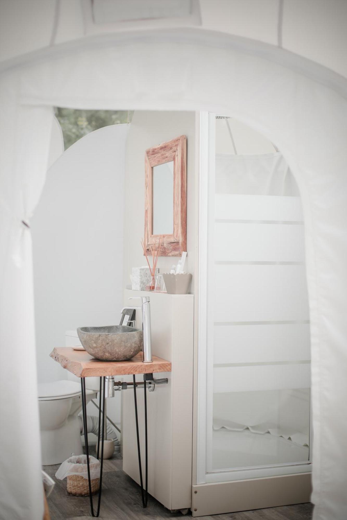 Bed and Breakfast Les Bulles De Bordeaux à Salleboeuf Extérieur photo