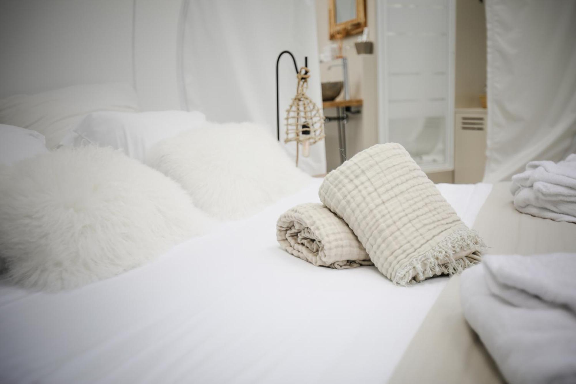 Bed and Breakfast Les Bulles De Bordeaux à Salleboeuf Extérieur photo
